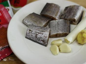 香辣带鱼怎么做，香辣带鱼怎么做好吃，香辣带鱼做法