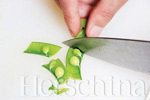 豌豆虾仁汤怎么做，豌豆虾仁汤怎么做好吃，豌豆虾仁汤做法