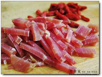 花菇苦瓜乌鸡汤怎么做，花菇苦瓜乌鸡汤怎么做好吃，花菇苦瓜乌鸡汤做法