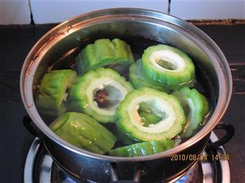 黄豆苦瓜龙骨药膳汤怎么做，黄豆苦瓜龙骨药膳汤怎么做好吃，黄豆苦瓜龙骨药膳汤做法