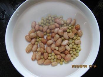 黄豆苦瓜龙骨药膳汤怎么做，黄豆苦瓜龙骨药膳汤怎么做好吃，黄豆苦瓜龙骨药膳汤做法