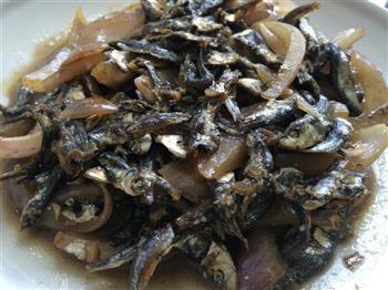 洋葱爆炒小鱼干怎么做,洋葱爆炒小鱼干怎么做好吃,洋葱爆炒小鱼干做法 洋葱爆炒小鱼干怎么做,洋葱爆炒小鱼干怎么做好吃,洋葱爆炒小鱼干做法