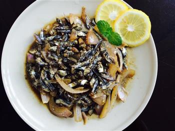 洋葱爆炒小鱼干怎么做,洋葱爆炒小鱼干怎么做好吃,洋葱爆炒小鱼干做法 洋葱爆炒小鱼干怎么做,洋葱爆炒小鱼干怎么做好吃,洋葱爆炒小鱼干做法