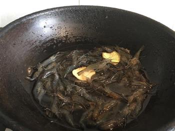 盐水河虾怎么做，盐水河虾怎么做好吃，盐水河虾做法