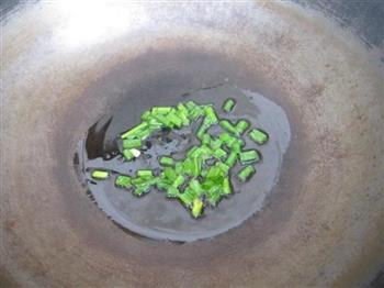 柳蒿芽土豆汤怎么做，柳蒿芽土豆汤怎么做好吃，柳蒿芽土豆汤做法