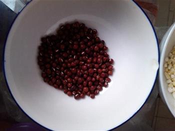玉米红豆汤怎么做，玉米红豆汤怎么做好吃，玉米红豆汤做法
