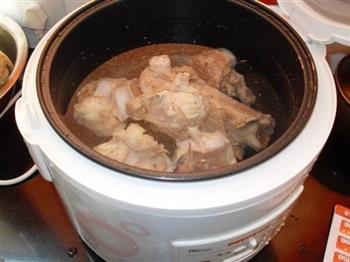 竹笋莴笋骨头汤怎么做，竹笋莴笋骨头汤怎么做好吃，竹笋莴笋骨头汤做法