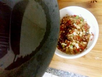 剁椒孔雀开屏鱼怎么做，剁椒孔雀开屏鱼怎么做好吃，剁椒孔雀开屏鱼做法
