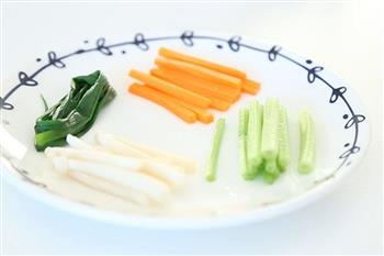 鲜蔬裹鱼卷 宝宝辅食微课堂怎么做，鲜蔬裹鱼卷 宝宝辅食微课堂怎么做好吃，鲜蔬裹鱼卷 宝宝辅食微课堂做法