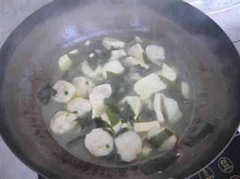 海带豆腐鱼丸汤怎么做，海带豆腐鱼丸汤怎么做好吃，海带豆腐鱼丸汤做法