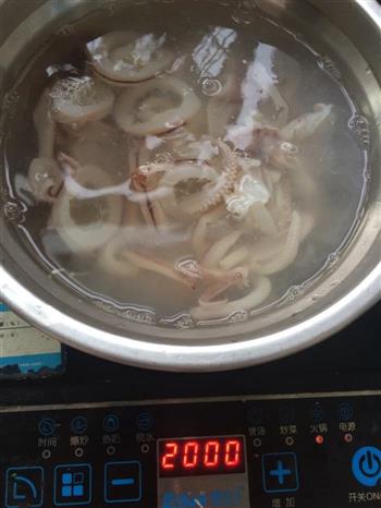 葱油鱿鱼怎么做，葱油鱿鱼怎么做好吃，葱油鱿鱼做法