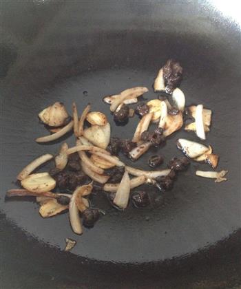 豆豉酱油鳕鱼怎么做，豆豉酱油鳕鱼怎么做好吃，豆豉酱油鳕鱼做法