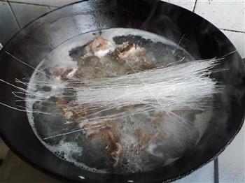 青菜粉丝排骨汤怎么做,青菜粉丝排骨汤怎么做好吃,青菜粉丝排骨汤做法 青菜粉丝排骨汤怎么做,青菜粉丝排骨汤怎么做好吃,青菜粉丝排骨汤做法