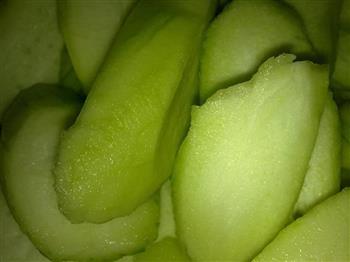 丝瓜鸡蛋粉条汤怎么做，丝瓜鸡蛋粉条汤怎么做好吃，丝瓜鸡蛋粉条汤做法