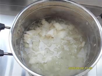 银耳炖梨怎么做,银耳炖梨怎么做好吃,银耳炖梨做法 银耳炖梨怎么做,银耳炖梨怎么做好吃,银耳炖梨做法