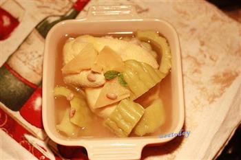 凤梨苦瓜鸡汤怎么做,凤梨苦瓜鸡汤怎么做好吃,凤梨苦瓜鸡汤做法 凤梨苦瓜鸡汤怎么做,凤梨苦瓜鸡汤怎么做好吃,凤梨苦瓜鸡汤做法