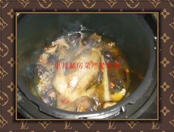 香菇蒸鸽子怎么做,香菇蒸鸽子怎么做好吃,香菇蒸鸽子做法 香菇蒸鸽子怎么做,香菇蒸鸽子怎么做好吃,香菇蒸鸽子做法