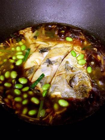 毛豆烧鲳鱼怎么做,毛豆烧鲳鱼怎么做好吃,毛豆烧鲳鱼做法 毛豆烧鲳鱼怎么做,毛豆烧鲳鱼怎么做好吃,毛豆烧鲳鱼做法