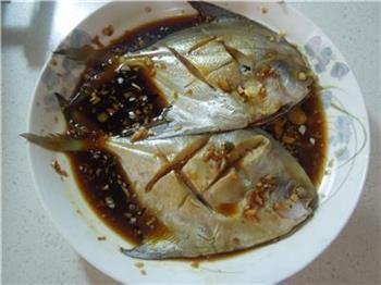 蒜香糖醋鲳鱼怎么做,蒜香糖醋鲳鱼怎么做好吃,蒜香糖醋鲳鱼做法 蒜香糖醋鲳鱼怎么做,蒜香糖醋鲳鱼怎么做好吃,蒜香糖醋鲳鱼做法