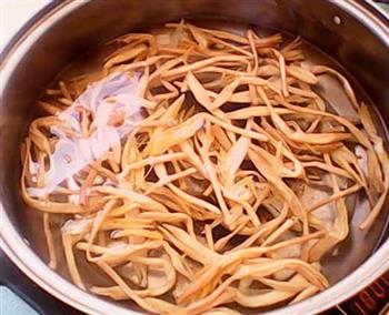 黄花菜肉片汤怎么做,黄花菜肉片汤怎么做好吃,黄花菜肉片汤做法 黄花菜肉片汤怎么做,黄花菜肉片汤怎么做好吃,黄花菜肉片汤做法