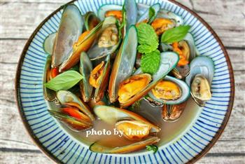 黑椒水煮贻贝怎么做,黑椒水煮贻贝怎么做好吃,黑椒水煮贻贝做法 黑椒水煮贻贝怎么做,黑椒水煮贻贝怎么做好吃,黑椒水煮贻贝做法