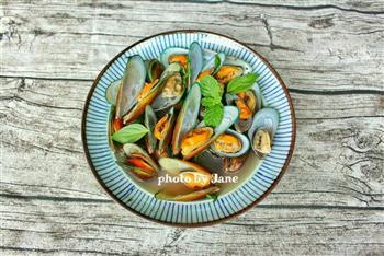 黑椒水煮贻贝怎么做,黑椒水煮贻贝怎么做好吃,黑椒水煮贻贝做法 黑椒水煮贻贝怎么做,黑椒水煮贻贝怎么做好吃,黑椒水煮贻贝做法