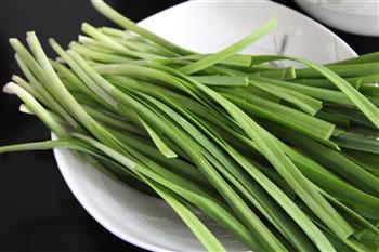 韭菜鲫鱼汤怎么做,韭菜鲫鱼汤怎么做好吃,韭菜鲫鱼汤做法