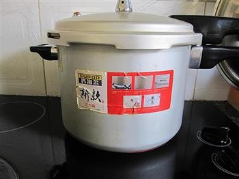 鸡脚煲白菜干汤怎么做,鸡脚煲白菜干汤怎么做好吃,鸡脚煲白菜干汤做法 鸡脚煲白菜干汤怎么做,鸡脚煲白菜干汤怎么做好吃,鸡脚煲白菜干汤做法