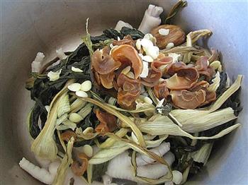 鸡脚煲白菜干汤怎么做,鸡脚煲白菜干汤怎么做好吃,鸡脚煲白菜干汤做法 鸡脚煲白菜干汤怎么做,鸡脚煲白菜干汤怎么做好吃,鸡脚煲白菜干汤做法
