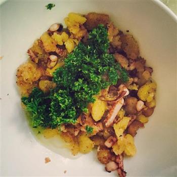 意式酿鲜鱿鱼Stuffed squid怎么做，意式酿鲜鱿鱼Stuffed squid怎么做好吃，意式酿鲜鱿鱼Stuffed squid做法