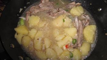排骨土豆酱汤怎么做,排骨土豆酱汤怎么做好吃,排骨土豆酱汤做法 排骨土豆酱汤怎么做,排骨土豆酱汤怎么做好吃,排骨土豆酱汤做法