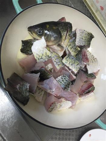 铁锅炖草鱼怎么做,铁锅炖草鱼怎么做好吃,铁锅炖草鱼做法 铁锅炖草鱼怎么做,铁锅炖草鱼怎么做好吃,铁锅炖草鱼做法