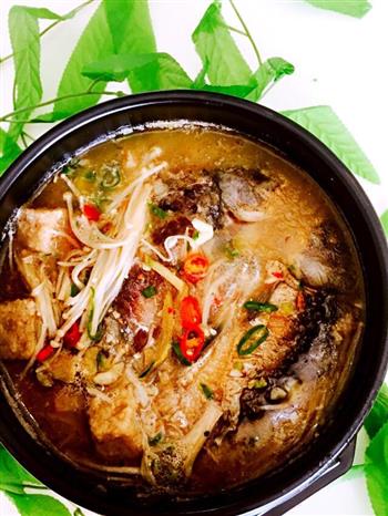 霉豆渣煮鲫鱼怎么做,霉豆渣煮鲫鱼怎么做好吃,霉豆渣煮鲫鱼做法 霉豆渣煮鲫鱼怎么做,霉豆渣煮鲫鱼怎么做好吃,霉豆渣煮鲫鱼做法