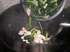 花菇肉丝年糕汤怎么做,花菇肉丝年糕汤怎么做好吃,花菇肉丝年糕汤做法 花菇肉丝年糕汤怎么做,花菇肉丝年糕汤怎么做好吃,花菇肉丝年糕汤做法