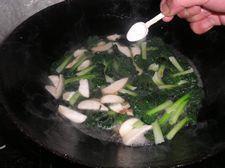 花菇肉丝年糕汤怎么做,花菇肉丝年糕汤怎么做好吃,花菇肉丝年糕汤做法 花菇肉丝年糕汤怎么做,花菇肉丝年糕汤怎么做好吃,花菇肉丝年糕汤做法