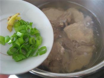 排骨菠菜汤怎么做,排骨菠菜汤怎么做好吃,排骨菠菜汤做法 排骨菠菜汤怎么做,排骨菠菜汤怎么做好吃,排骨菠菜汤做法