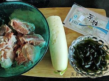 萝卜海带大骨汤怎么做，萝卜海带大骨汤怎么做好吃，萝卜海带大骨汤做法
