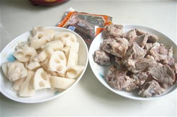 小排湖藕汤怎么做,小排湖藕汤怎么做好吃,小排湖藕汤做法
