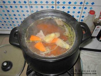 胡萝卜牛肉汤怎么做,胡萝卜牛肉汤怎么做好吃,胡萝卜牛肉汤做法 胡萝卜牛肉汤怎么做,胡萝卜牛肉汤怎么做好吃,胡萝卜牛肉汤做法