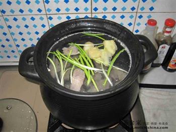 胡萝卜牛肉汤怎么做,胡萝卜牛肉汤怎么做好吃,胡萝卜牛肉汤做法 胡萝卜牛肉汤怎么做,胡萝卜牛肉汤怎么做好吃,胡萝卜牛肉汤做法