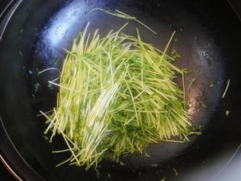 豆苗白玉汤怎么做,豆苗白玉汤怎么做好吃,豆苗白玉汤做法 豆苗白玉汤怎么做,豆苗白玉汤怎么做好吃,豆苗白玉汤做法