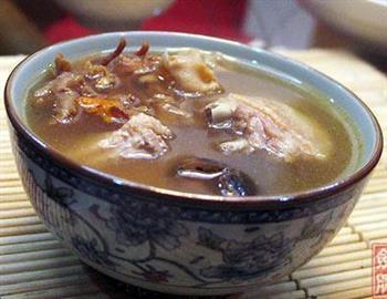 黄金菇炖老鸭汤怎么做，黄金菇炖老鸭汤怎么做好吃，黄金菇炖老鸭汤做法
