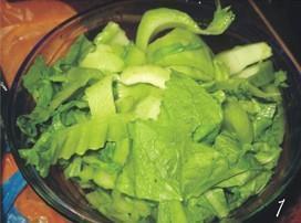 芥菜咸蛋黄豆腐汤怎么做，芥菜咸蛋黄豆腐汤怎么做好吃，芥菜咸蛋黄豆腐汤做法