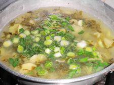 豆瓣咸菜汤怎么做,豆瓣咸菜汤怎么做好吃,豆瓣咸菜汤做法 豆瓣咸菜汤怎么做,豆瓣咸菜汤怎么做好吃,豆瓣咸菜汤做法