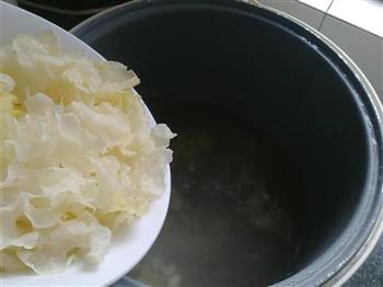 百合银耳红枣汤怎么做,百合银耳红枣汤怎么做好吃,百合银耳红枣汤做法 百合银耳红枣汤怎么做,百合银耳红枣汤怎么做好吃,百合银耳红枣汤做法