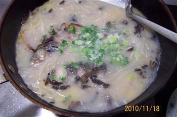 蒜香萝卜鲫鱼汤怎么做,蒜香萝卜鲫鱼汤怎么做好吃,蒜香萝卜鲫鱼汤做法 蒜香萝卜鲫鱼汤怎么做,蒜香萝卜鲫鱼汤怎么做好吃,蒜香萝卜鲫鱼汤做法