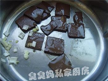 猪血番茄木耳汤怎么做,猪血番茄木耳汤怎么做好吃,猪血番茄木耳汤做法 猪血番茄木耳汤怎么做,猪血番茄木耳汤怎么做好吃,猪血番茄木耳汤做法