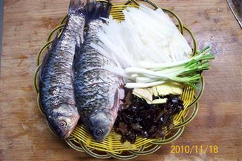 蒜香萝卜鲫鱼汤怎么做,蒜香萝卜鲫鱼汤怎么做好吃,蒜香萝卜鲫鱼汤做法 蒜香萝卜鲫鱼汤怎么做,蒜香萝卜鲫鱼汤怎么做好吃,蒜香萝卜鲫鱼汤做法