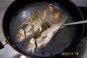 蒜香萝卜鲫鱼汤怎么做,蒜香萝卜鲫鱼汤怎么做好吃,蒜香萝卜鲫鱼汤做法 蒜香萝卜鲫鱼汤怎么做,蒜香萝卜鲫鱼汤怎么做好吃,蒜香萝卜鲫鱼汤做法