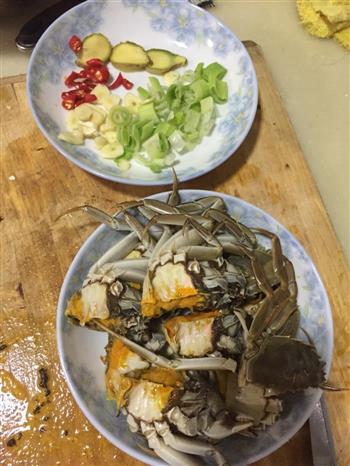 油闷螃蟹怎么做,油闷螃蟹怎么做好吃,油闷螃蟹做法 油闷螃蟹怎么做,油闷螃蟹怎么做好吃,油闷螃蟹做法